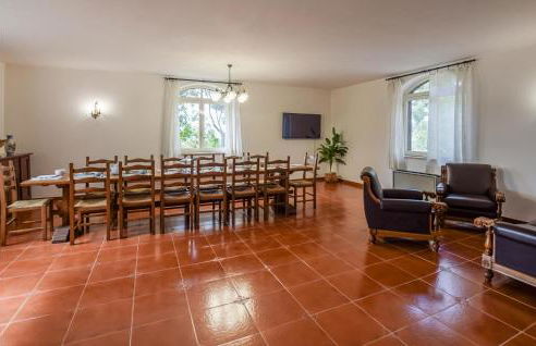 5 Bedroom Beautiful Home In Giove - Foto 18
