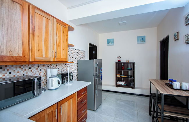 Entire Homestay In Kingston - by Airport - Foto 12