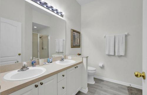 Much Needed Private Relaxation Home - Photo 14