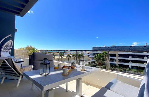 Impresionante y lujoso ático en Flamenca! - Photo 1