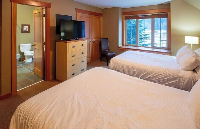 Pinnacle Ridge Chalets by Fernie Lodging - Photo 8