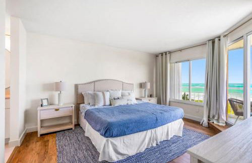 Hutchinson Island Beach Condo - Photo 2