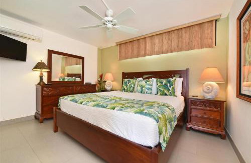 Oceanfront Remodeled-30 Feet to Ocean-Central AC-Highly Sought After - Foto 7