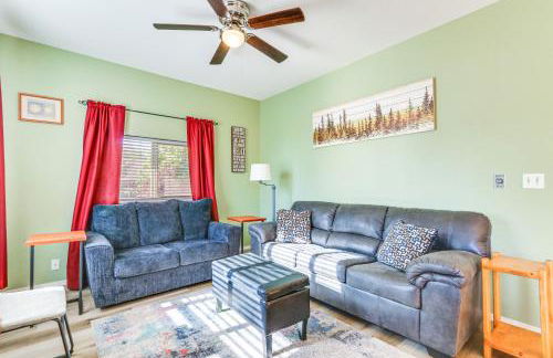 Harrison Home with Grill and Lake Views Walk to Town! - Foto 4