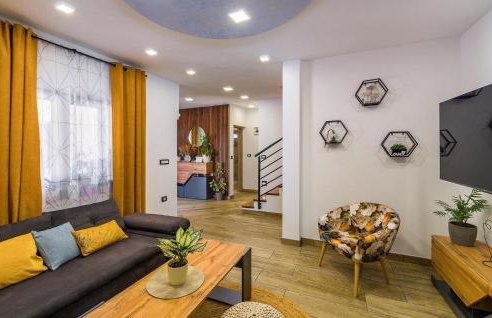 Gorgeous Home In Sajini - Foto 2