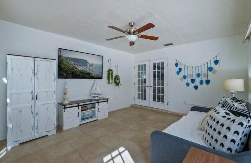 Coastal Home 10 min to the Beach - Foto 27