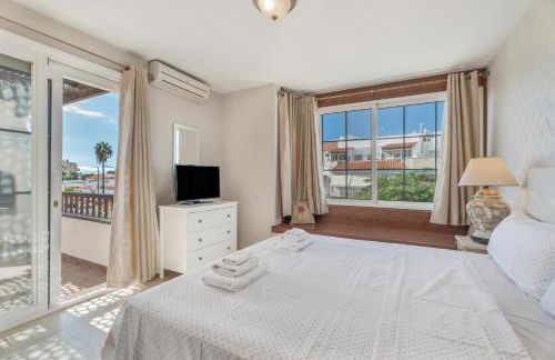 La Caleta Seaside Villa With Pool - Foto 12