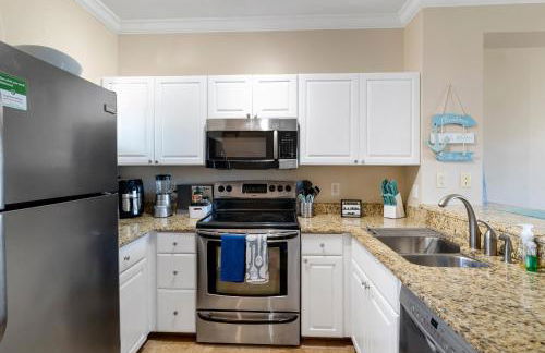 Beach House Getaway - 2 & 2-5 Villa - OS Slip-Ramp-Pkg - Photo 9