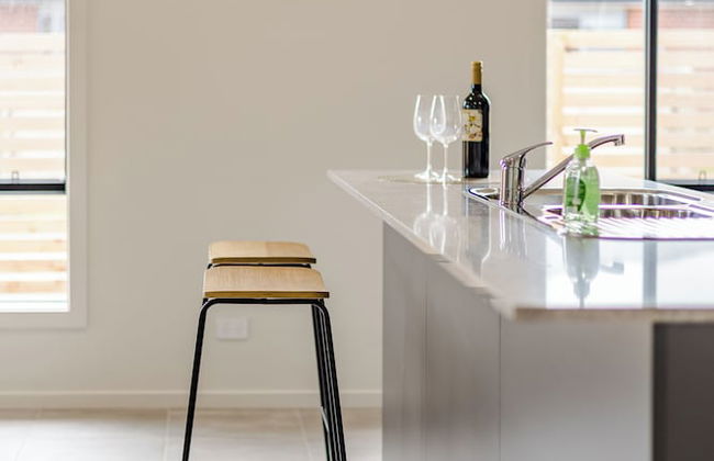 StayAU Charming 4BR Retreat Wyndham Vale - Foto 32