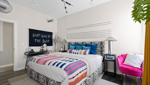 The Bentley Condotel, Heart of Walkers Point with Garage, Yard - Foto 2