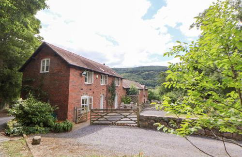 Bryn Howell Stables - Photo 37