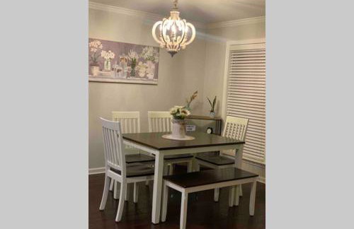 Peaceful 3BR/2BA Hidden Lake Home Near ACOM w/WiFi - Foto 10