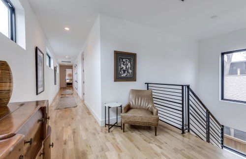 Mod Squad - Photo 42