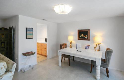 Zen 2BR home 10 min from Siesta Key - Palm Garden - Foto 35