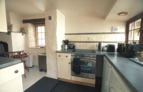 North Devon seaside cottage with log burner - Foto 5
