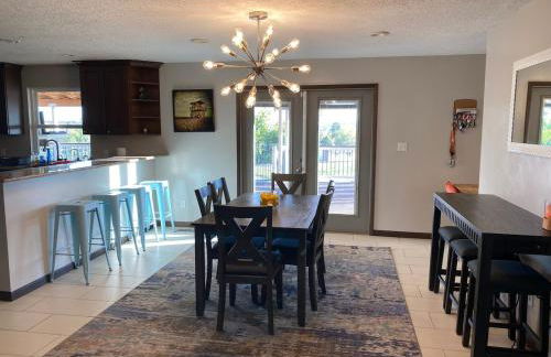 GREAT LOCATION! Beautiful city views! - Foto 1