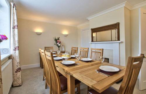 Stables Cottage by Group Retreats - Photo 3