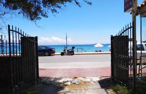 Luxurious bungalow in Ipsos beach - Foto 26