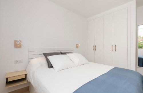 Moderno apartamento totalmente reformado con vistas al mar - Foto 16