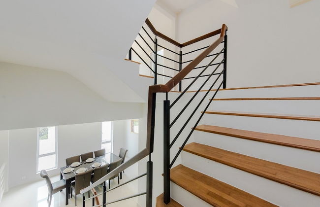 New Corner Shamrock Beach Villas Seaview - Photo 38