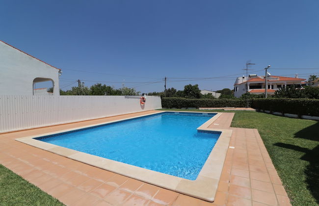 3-bed Townhouse With Pool in Albufeira Balaia - Foto 36