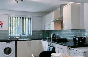 Modern 3-bed house with parking - Chorley Near M61 - Foto 6