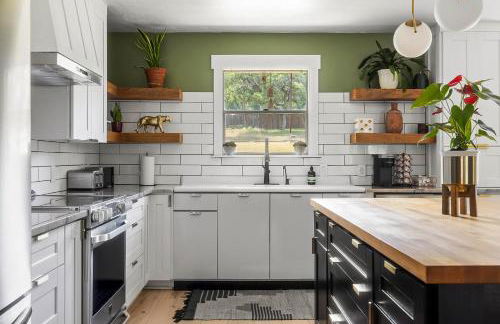 San Marcos 5BR Retreat with Pool Near TXST - Foto 50