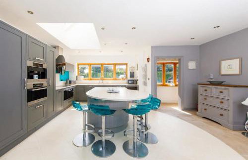 Secluded Barn Style Home With hot tub - Sleeps 12 - Foto 10