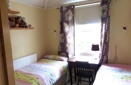 Mews Cottage in Private Seafront Estate - Photo 21