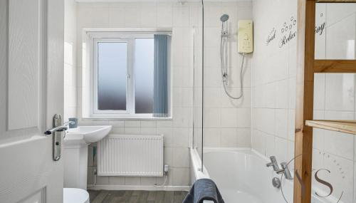 Group-Friendly 3BR Near Dudley + Parking - Foto 4