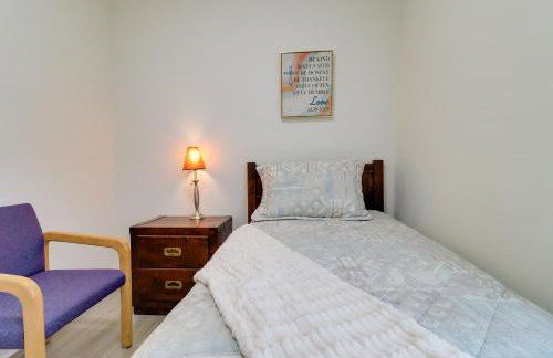 Modern Updates and Great Location! Detroit Duplex - Foto 19