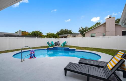 Luxe Getaway w Pool, Games & Fun Vibes - Foto 80