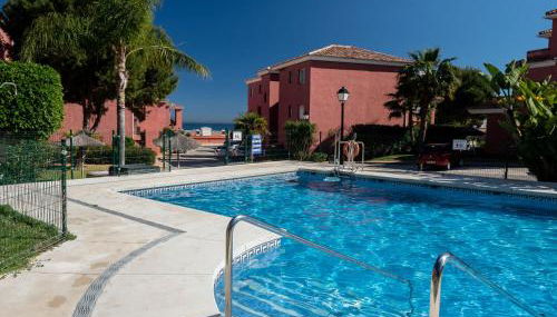 2308- 2bedrooms apt with stunning sea view-terrace - Photo 3