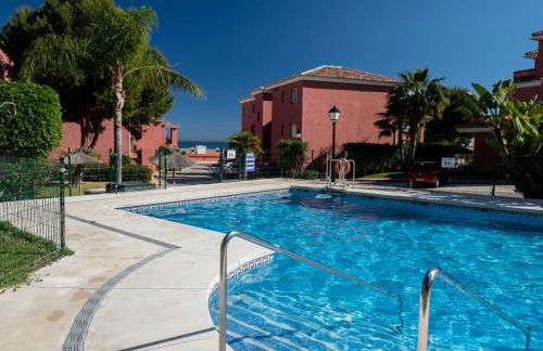 2308- 2bedrooms apt with stunning sea view-terrace - Photo 3