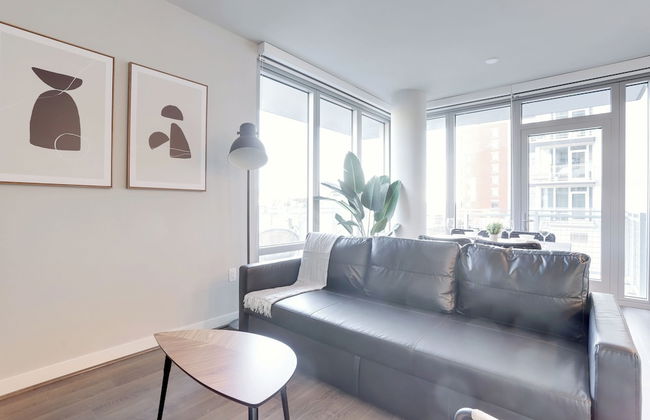 Stylish Apartment Steps from the Metro - Foto 31