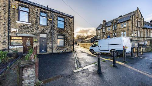 Modern Birkby Lodge Townhouse 2-3 bedroom options - Foto 4