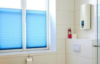 Wohnensemble mit 3 separaten Bereichen- 2 Küchen- 3 Badezimmer- 10 Personen- Garten- Parkplatz - Foto 37