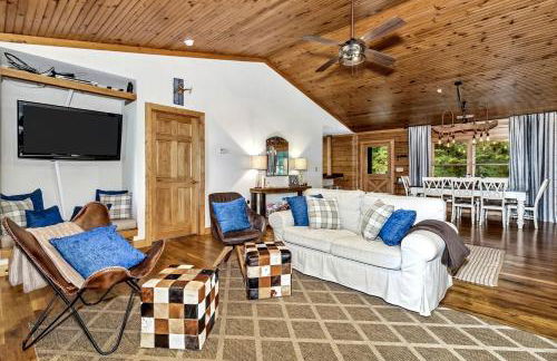 Cozy Mountain Cabin with Long-Range Views near Waterfall Park in Old Fort, NC - Foto 10