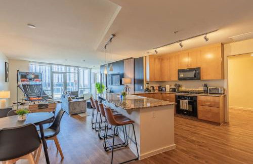 Stylish 1BR HighRise DT, Parking, Pool, Gym, W-D, Golf - Foto 30