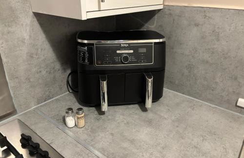 Cozy 3-bed house ideal for families and contractors with Netflix 7 miles for Birmingham City Centre - Foto 6