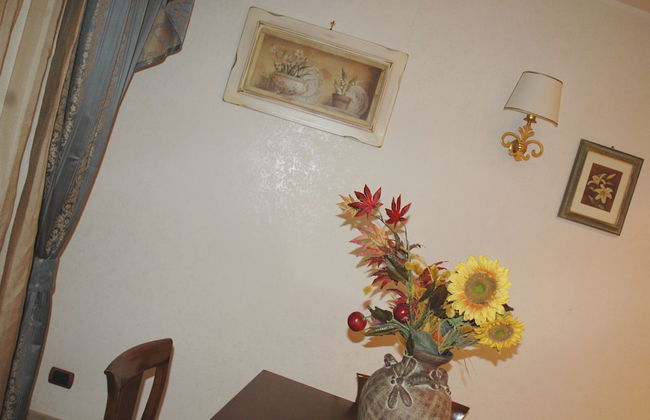 Roma Chic House - Luxury House 4 People - With 2 Bedrooms 2 Bathrooms - Photo 23