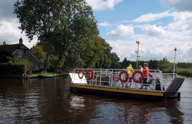 Rustic-chic Villa With Thatched Roof - Photo 21
