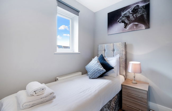 London Heathrow Living Holywell Serviced Houses - Photo 41