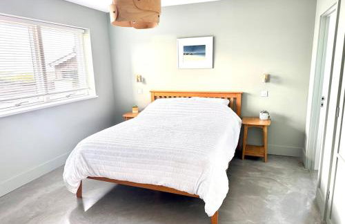 Coastal retreat with hot tub and panoramic views - Foto 10