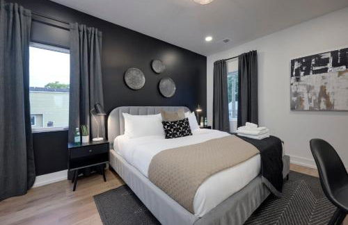 Skyline Luxury - Rooftop Deck- King Suites-Garage - Foto 25