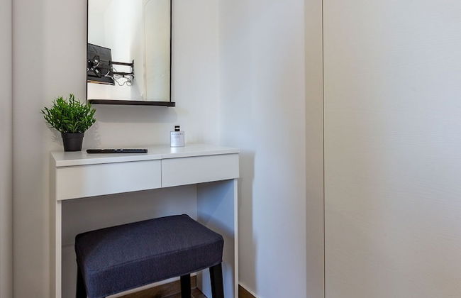 Exquisite Prestige Luxury Apartments With Shared Pool - Photo 38