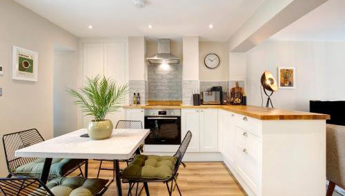 Beautifully refurbished cottage in lower Wivenhoe. - Foto 5