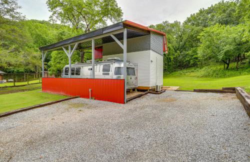 River Access and Private Deck Mountain View Retreat - Foto 21