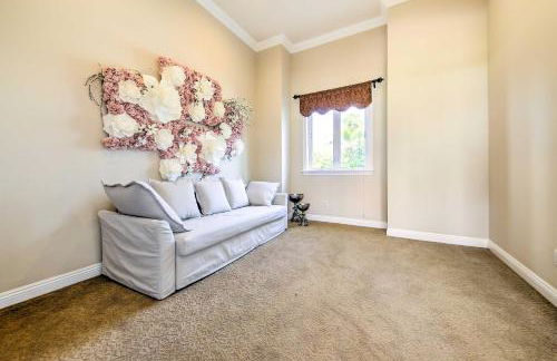 Luxe Wine Country Estate with Orchard-Facing Balcony - Foto 11