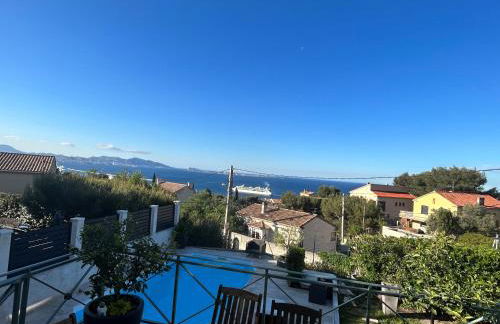 maison entièrement climatisée vue d'exception mer et rade de Marseille avec piscine 8 personnes - Foto 12